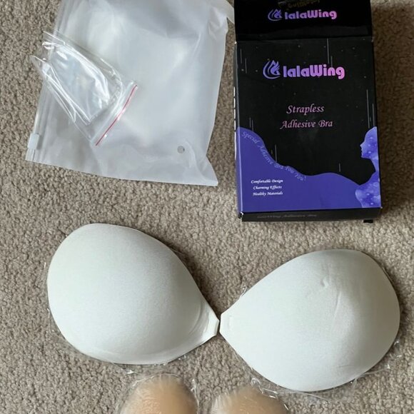 LALAWING Strapless Adhesive Bra - Picture 5 of 6